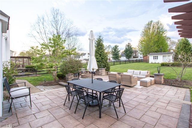 632 Sovereign Lane, Medina, OH 44256