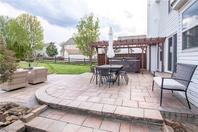 632 Sovereign Lane, Medina, OH 44256