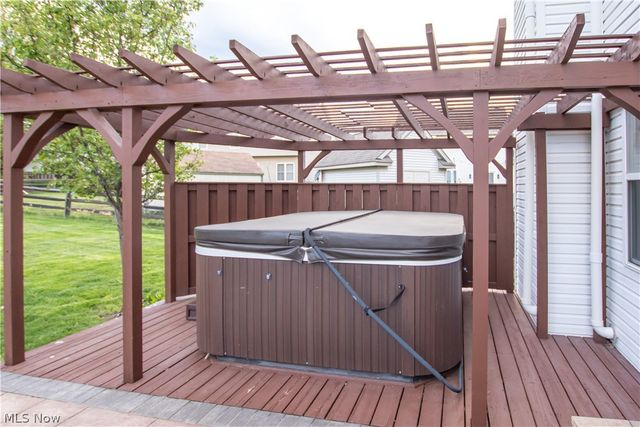 632 Sovereign Lane, Medina, OH 44256