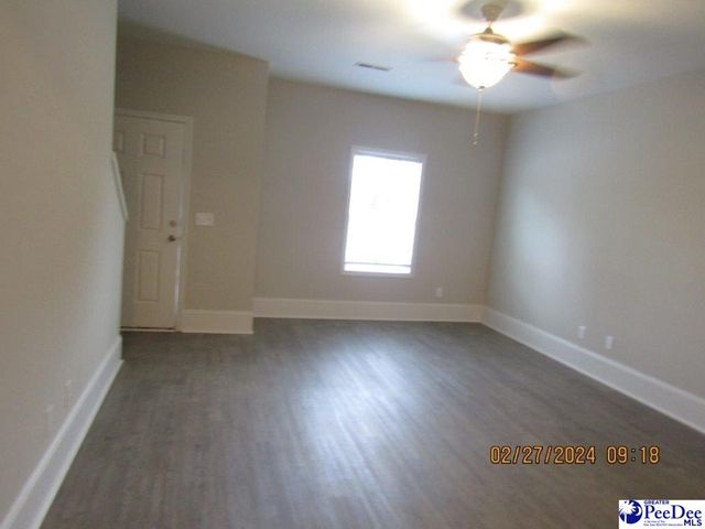 483 Third Loop Road, Florence, SC 29501