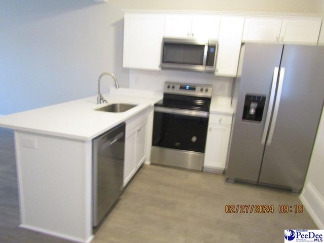 483 Third Loop Road, Florence, SC 29501