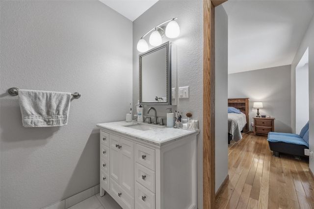 3800 Antelope Trail NE, Cedar Rapids, IA 52402