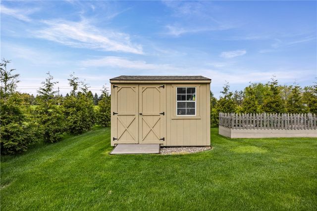 607 Pine Lakes, Webster, NY 14580