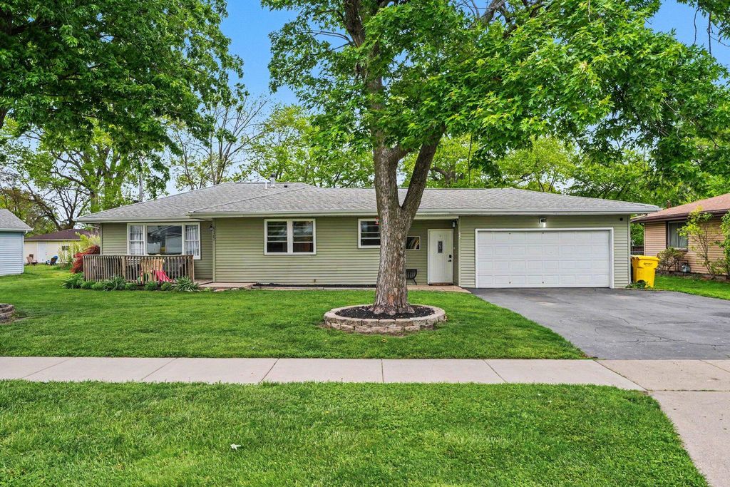 835 N Indiana Street, Griffith, IN 46319