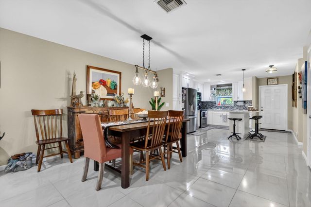 5780 Fernley Drive W113, West Palm Beach, FL 33415