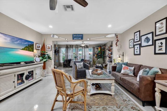 5780 Fernley Drive W113, West Palm Beach, FL 33415