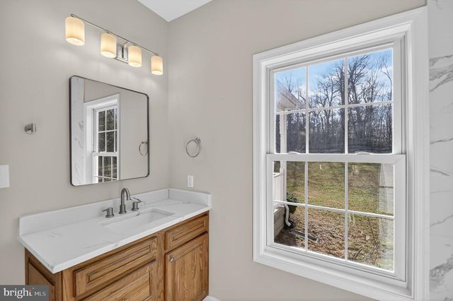 293 PENNY ANN LN, Strasburg, VA 22657