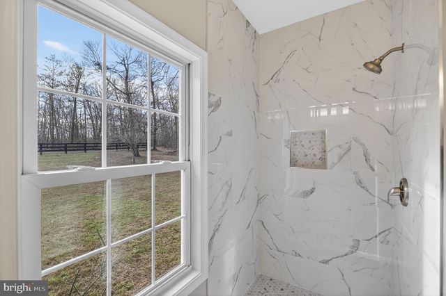 293 PENNY ANN LN, Strasburg, VA 22657