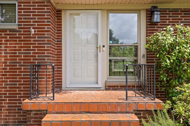 3515 Claremont Avenue, Chattanooga, TN 37412