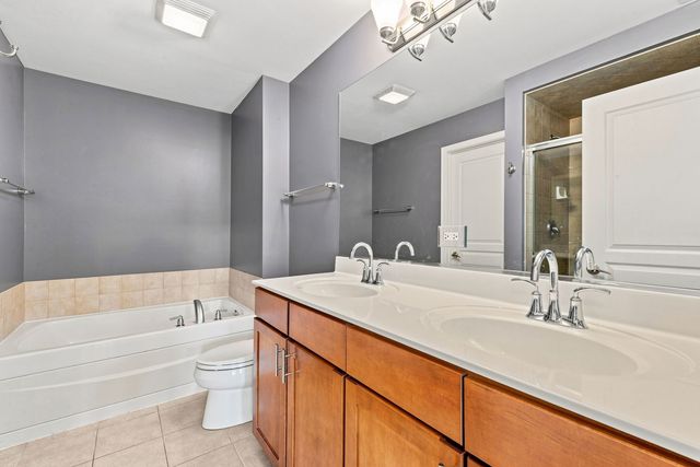 1208 Harding Avenue, Des Plaines, IL 60016