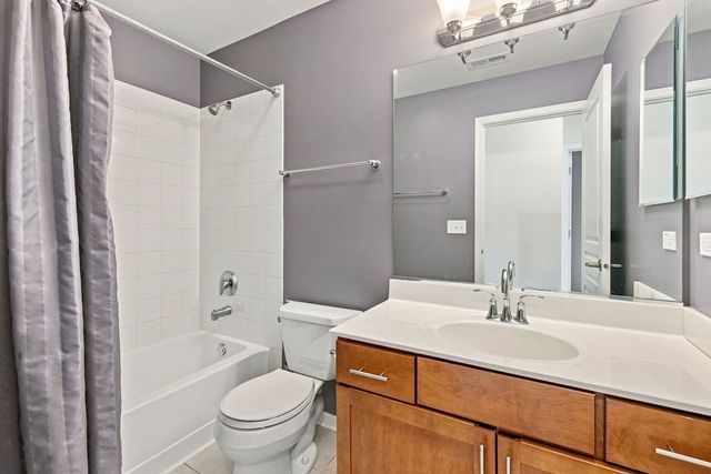 1208 Harding Avenue, Des Plaines, IL 60016