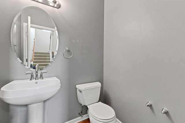 1208 Harding Avenue, Des Plaines, IL 60016