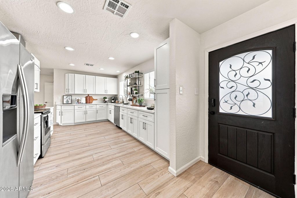 Image 1 of property listing at 4426 N 85TH Street, Scottsdale, AZ 85251