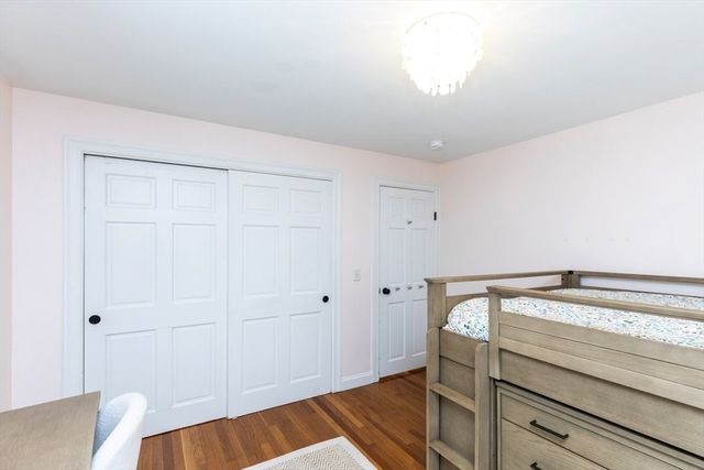 2 Amherst Rd, Andover, MA 01810