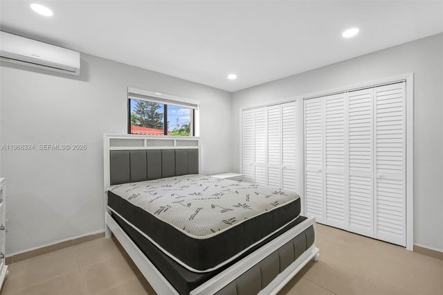 2244 SW 10th St 2244, Miami, FL 33135