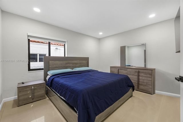 2244 SW 10th St 2244, Miami, FL 33135