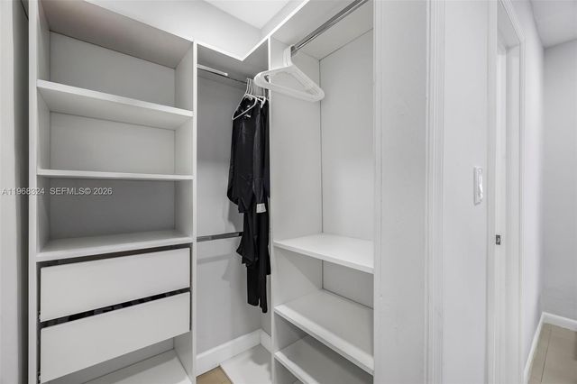 2244 SW 10th St 2244, Miami, FL 33135