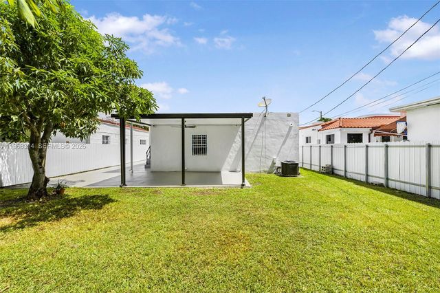 2244 SW 10th St 2244, Miami, FL 33135