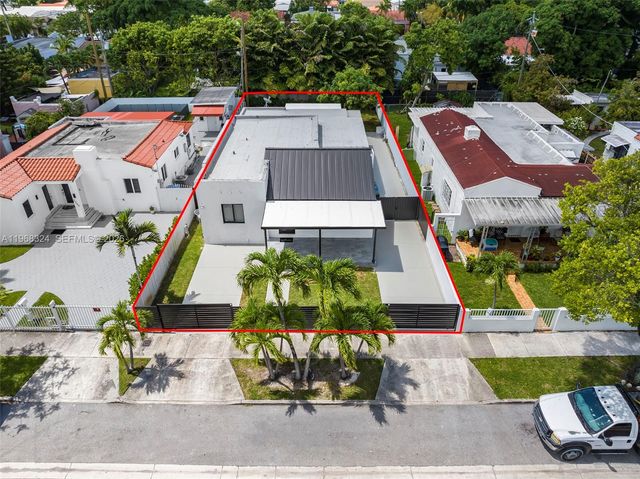 2244 SW 10th St 2244, Miami, FL 33135