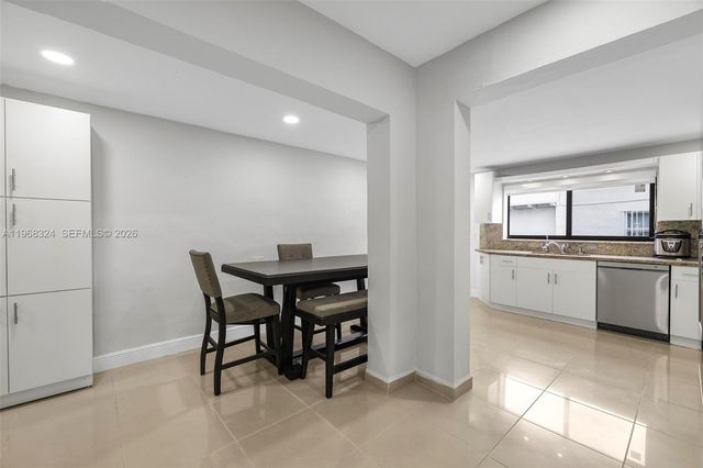 2244 SW 10th St 2244, Miami, FL 33135