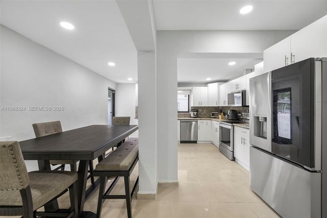 2244 SW 10th St 2244, Miami, FL 33135