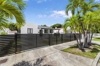 2244 SW 10th St 2244, Miami, FL 33135