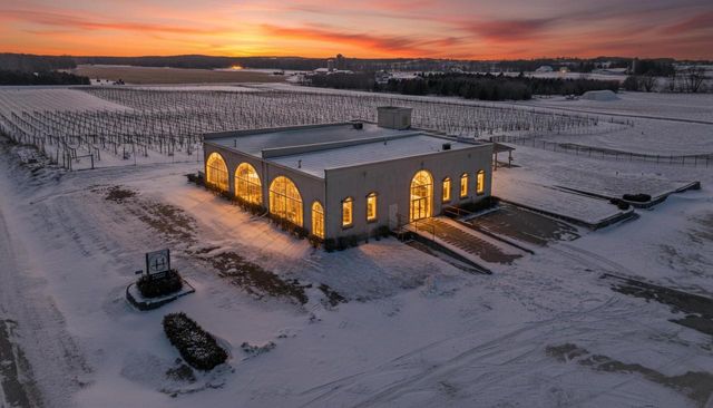 N2185 SLEEPY HOLLOW ROAD, Kewaunee, WI 54216