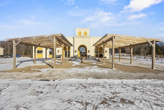 N2185 SLEEPY HOLLOW ROAD, Kewaunee, WI 54216