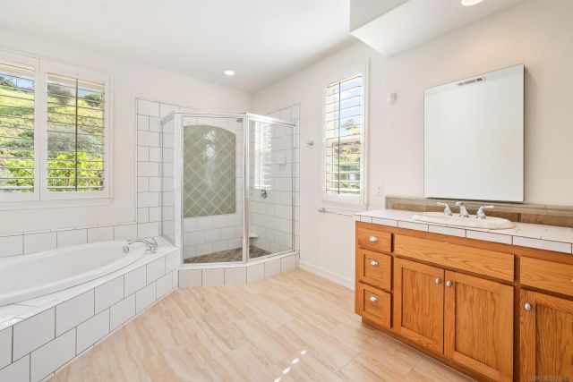 1580 Alta Vista Dr, Vista, CA 92084