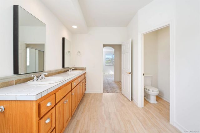 1580 Alta Vista Dr, Vista, CA 92084