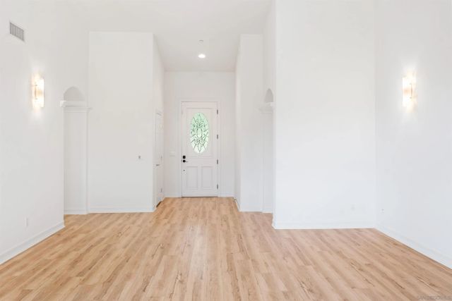 1580 Alta Vista Dr, Vista, CA 92084