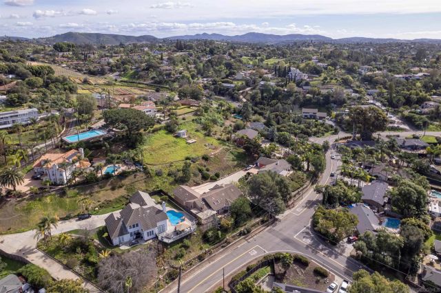 1580 Alta Vista Dr, Vista, CA 92084