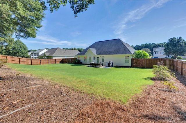 514 Hamlet Drive, Loganville, GA 30052