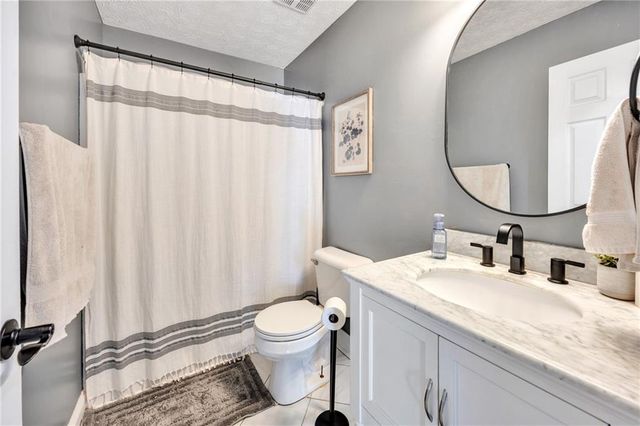 514 Hamlet Drive, Loganville, GA 30052
