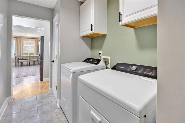 514 Hamlet Drive, Loganville, GA 30052