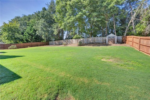 514 Hamlet Drive, Loganville, GA 30052