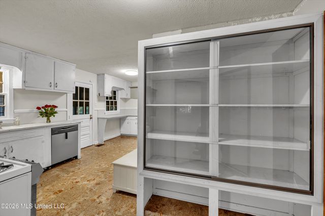 314 Colonial Circle, Jackson, MS 39211