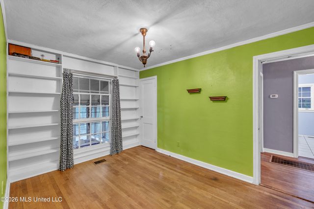 314 Colonial Circle, Jackson, MS 39211