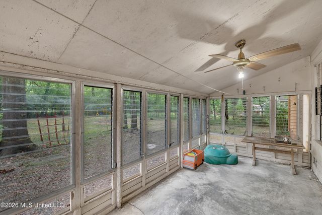 314 Colonial Circle, Jackson, MS 39211