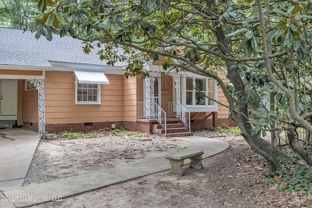 314 Colonial Circle, Jackson, MS 39211