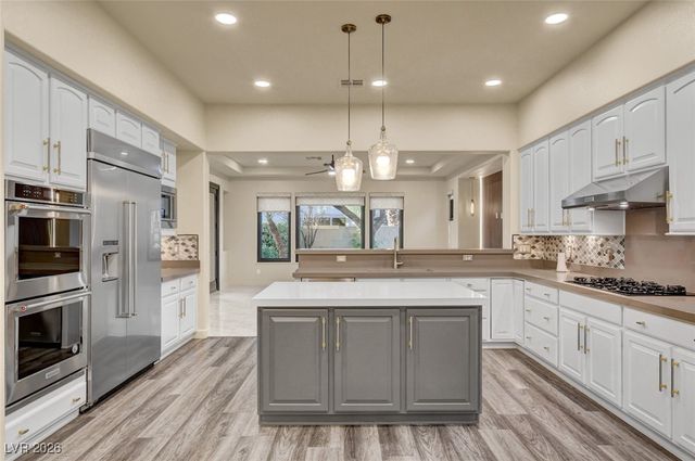 425 Proud Eagle Lane, Las Vegas, NV 89144