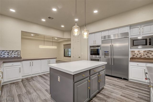 425 Proud Eagle Lane, Las Vegas, NV 89144