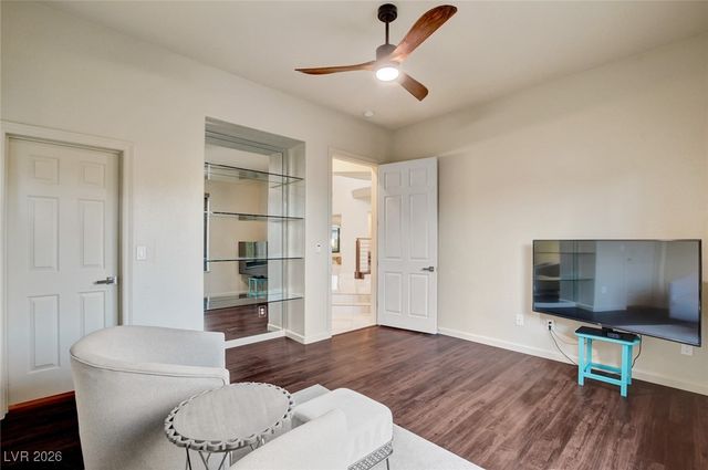 425 Proud Eagle Lane, Las Vegas, NV 89144