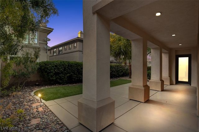 425 Proud Eagle Lane, Las Vegas, NV 89144