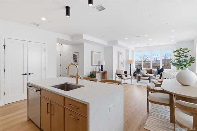 156 Palisade Street C, Dobbs Ferry, NY 10522