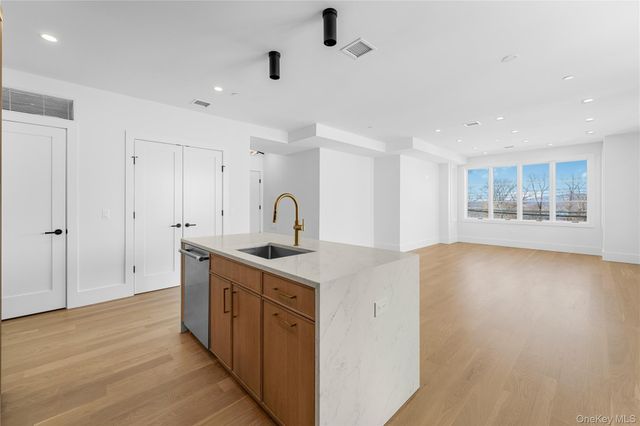 156 Palisade Street C, Dobbs Ferry, NY 10522