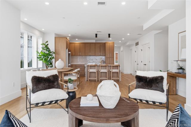 156 Palisade Street C, Dobbs Ferry, NY 10522