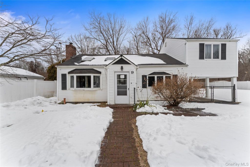 9 Babbitt Court, Elmsford, NY 10523