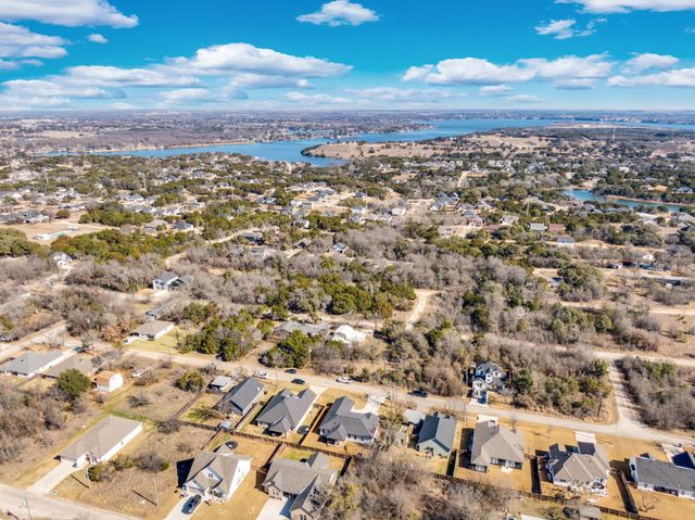 5622 Mesa Loop, Granbury, TX 76048