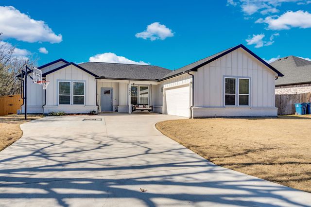 5622 Mesa Loop, Granbury, TX 76048